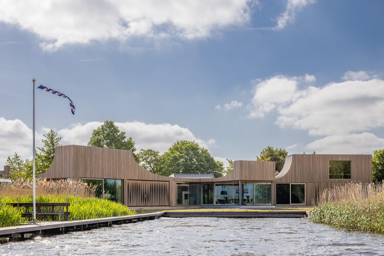 Marhûs - Lakehouse / Lichtstad Architecten - Image 2 of 15