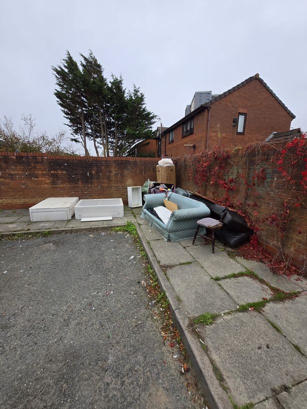 Fly tipping on Dean Street, L22