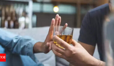 'Ozempic sober’: Study finds GLP-1 medications might change how our bodies handle alcohol, make us feel 'less drunk' |