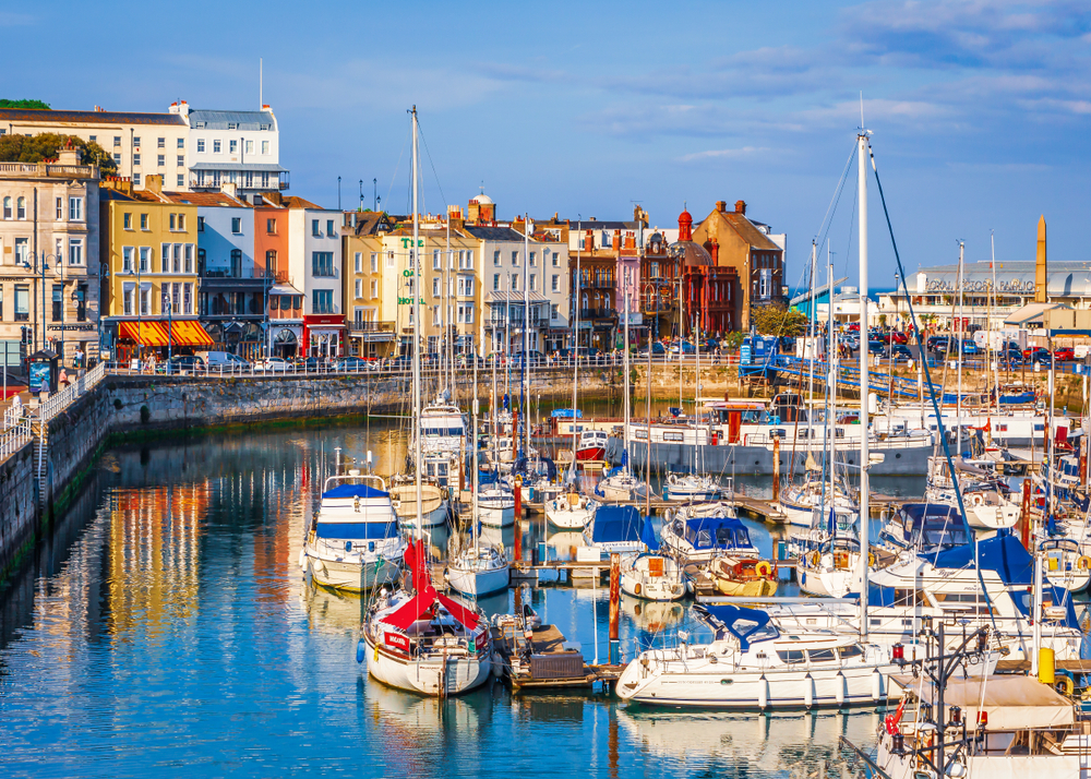 Top Suburbs and Commuter Towns Named