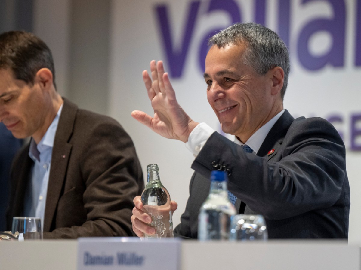 Radical-Liberals back Switzerland-EU accords - SWI swissinfo.ch