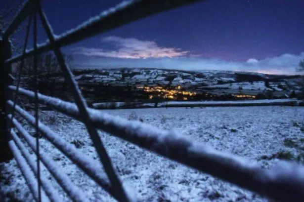 UK faces 'first significant snow of season' with 7cm being dumped