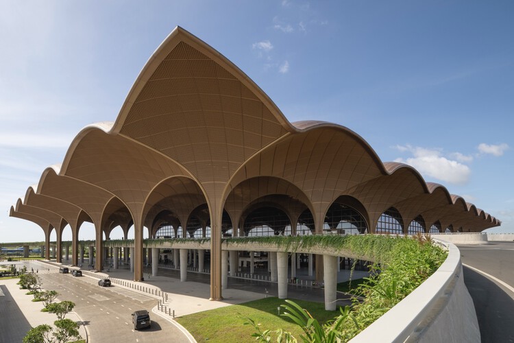 Techo International Airport by Foster + Partners Opens in Phnom Penh, Cambodia - Image 2 of 9