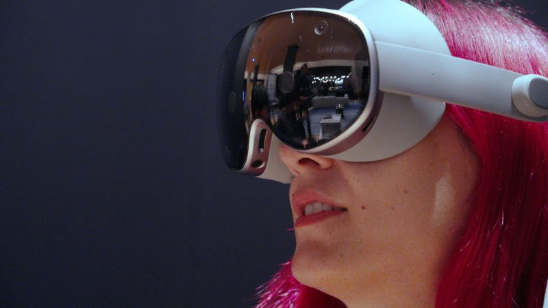 Samsung’s big answer to the Apple Vision Pro is here. I got to try it