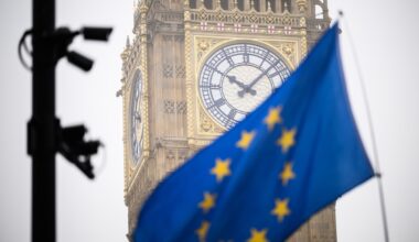 According to a new report from UK in a Changing Europe (UKICE), UK services trade has been more resilient than almost all other advanced economies.