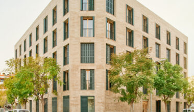 30+8 Social Housing Units on Josep Togores Street / Vivas Arquitectos