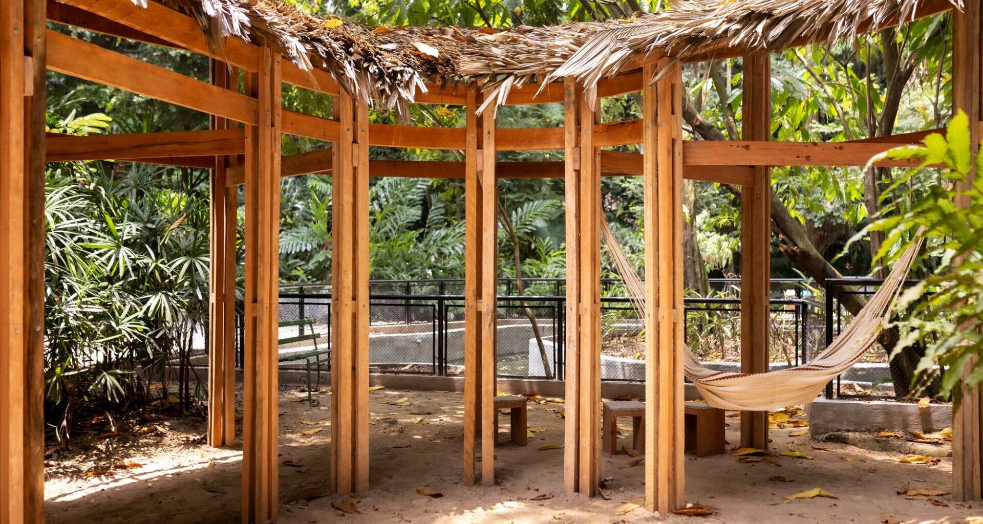 Educational Area of the Exhibition 'A River does not Exist Alone' / Estudio Flume