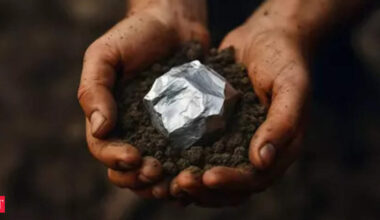 EU steps up efforts to cut reliance on Chinese rare earths