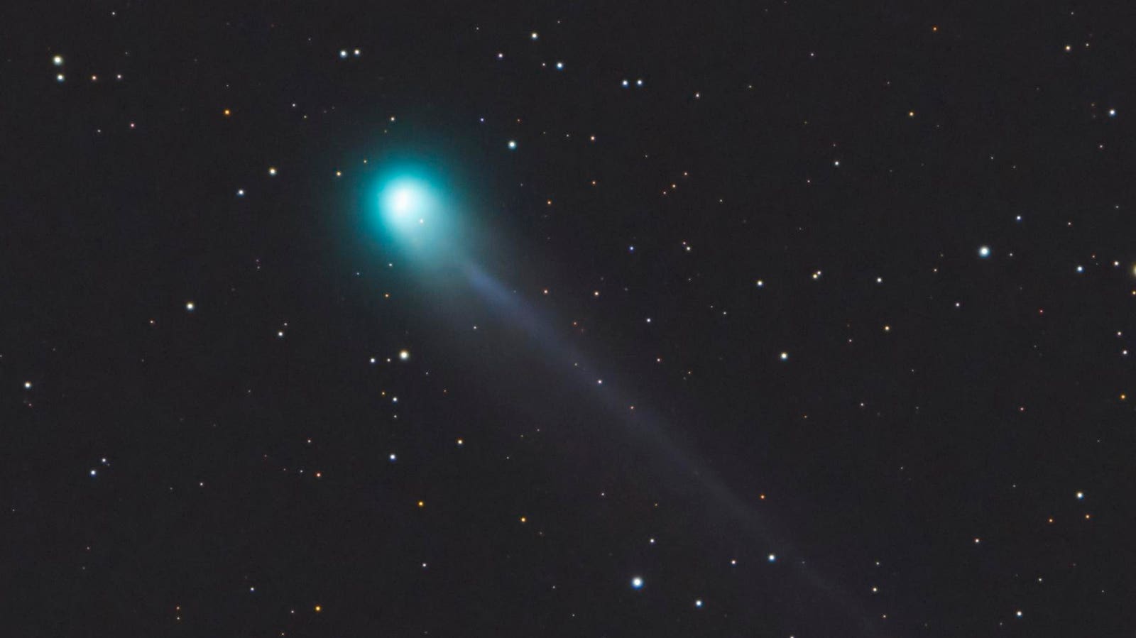 See Comets For Final Time As Moon Grows