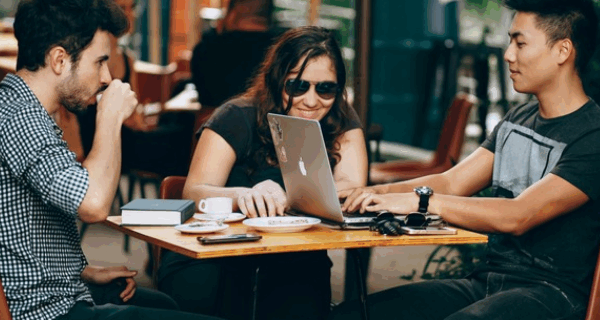 Why Gen Z Is Betting on Direct Selling and Why That Matters for the Future of Work