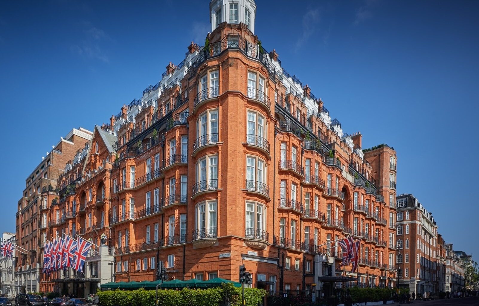 4 Luxury London Hotels are in the World’s 50 Best for 2025