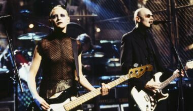 Billy Corgan Opens Up on D'arcy Wretzky's Value to The Smashing Pumpkins' History, Says Records With Her Are 'Very Important': 'A Shame There Wasn't More' - Ultimate Guitar