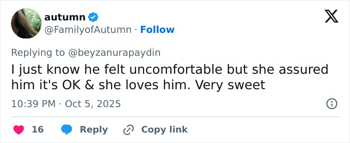 Tweet discussing Lana Del Rey's husband being praised for classier behavior after backlash over Meghan Markle's video. Tweet discussing Lana Del Rey's husband being praised for classier behavior after backlash over Meghan Markle's video.