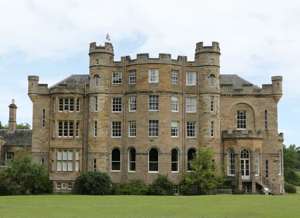 Oxenfoord Castle 