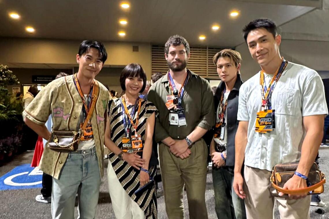 David Corenswet (middle) in a photo with (from left) Desmond Tan, Zoe Tay, Glenn Yong and Tyler Ten on social media on Oct 6.