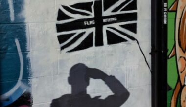 'Lamppost Patriotism' flag mural appears in Glasgow