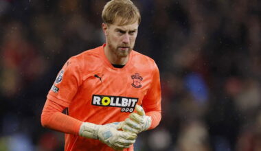 Sheffield Wednseday in talks to sign Bristol City's Joe Lumley