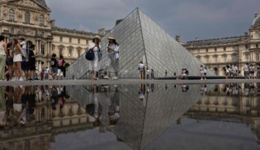 Theft reported at the Louvre Museum, France