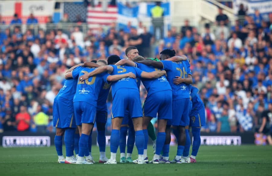 BCFC - Birmingham City players huddle before the match