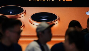 Apple to increase Chinese investments amid US-China trade tension | Business and Economy News