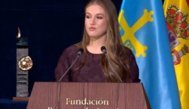 Princess Leonor's personal touch: letters to award winners in Spain