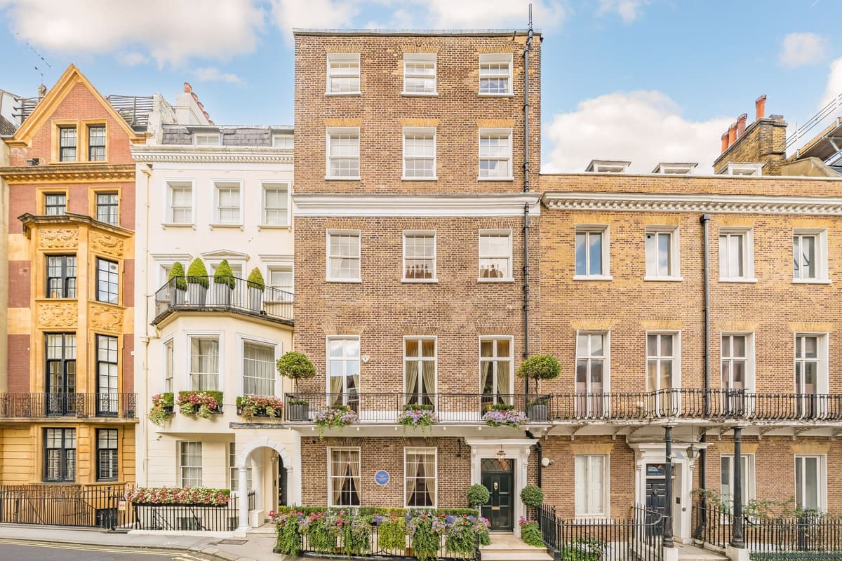 Yours for £1.3m a year: live like a king in Mayfair mansion rental