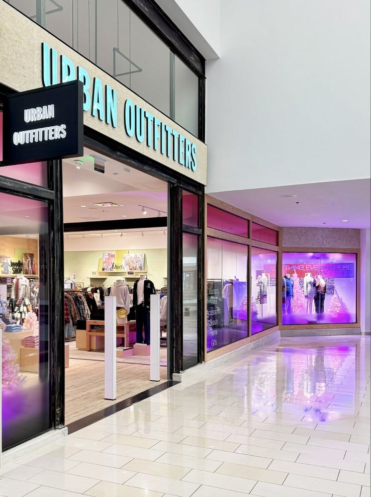 Urban Outfitters Glendale Store Front.