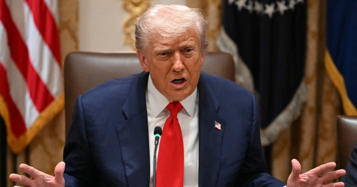 Trump Says He's 'Very Disappointed' With Putin As He Weighs Providing Ukraine With Tomahawks