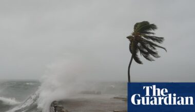 ‘We had no warning’: Britons sheltering from Hurricane Melissa criticise lack of travel alerts | Hurricane Melissa