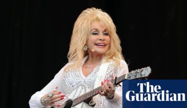 Dolly Parton ‘going to be just fine’, singer’s sister says as she calls for prayers amid health problems | Dolly Parton
