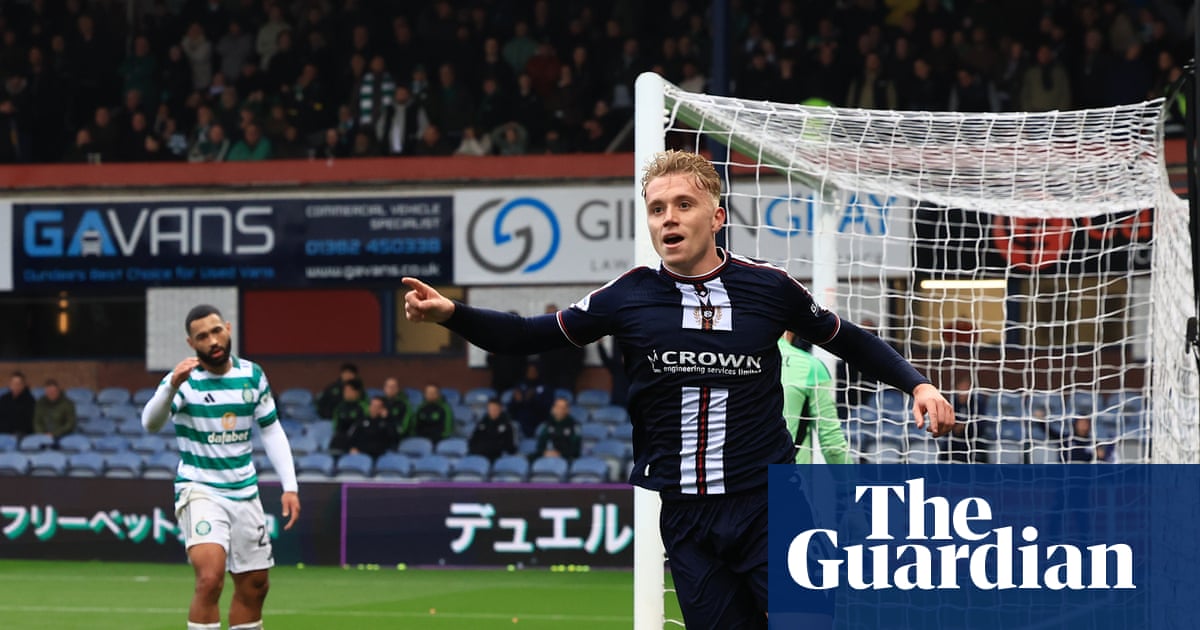 Celtic fail to cut Hearts lead after dismal defeat at Dundee amid fan protests | Scottish Premiership