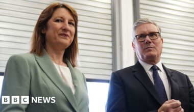 Letting agent apologises for 'oversight' on Reeves rental licence