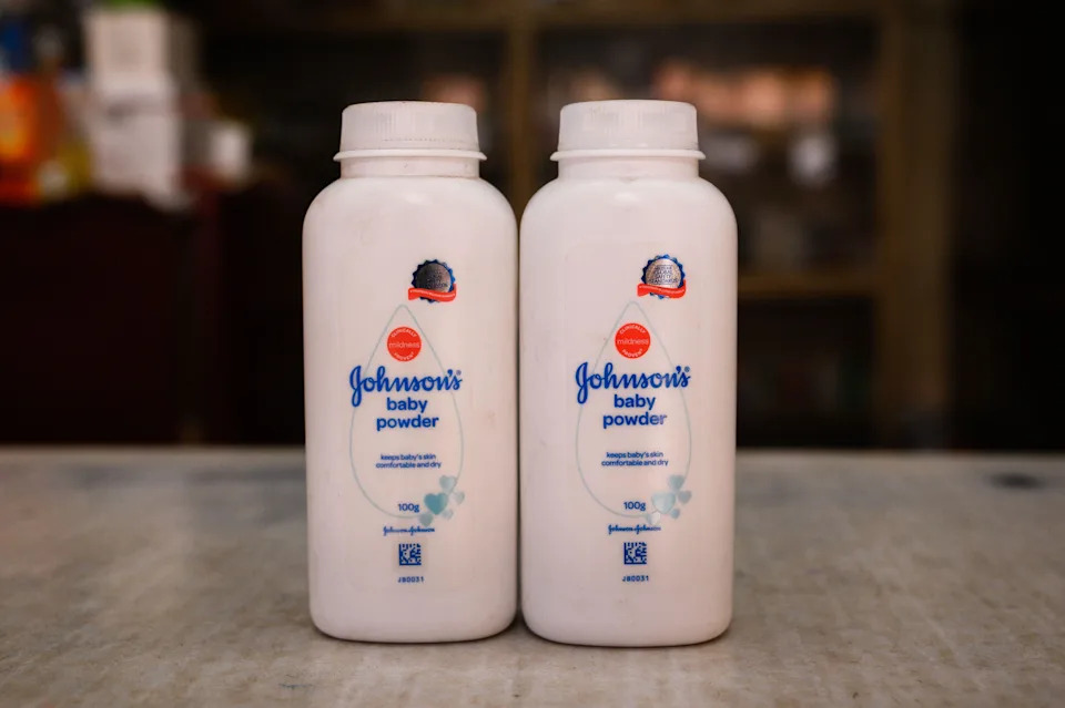August 12, 2022: FILE: Johnson & Johnson (J&J) will stop making and selling its talc-based baby powder around the world from next year. The announcement comes more than two years after the healthcare giant ended sales of the product in the US. J&J faces tens of thousands of lawsuits from women who allege its talcum powder contained asbestos and caused them to develop ovarian cancer. June 2, 2021: Bottles of Johnson & Johnson baby powder line a drugstore shelf in Tehatta, India. (Credit Image: © Soumyabrata Roy/Pacific Press via ZUMA Press Wire)