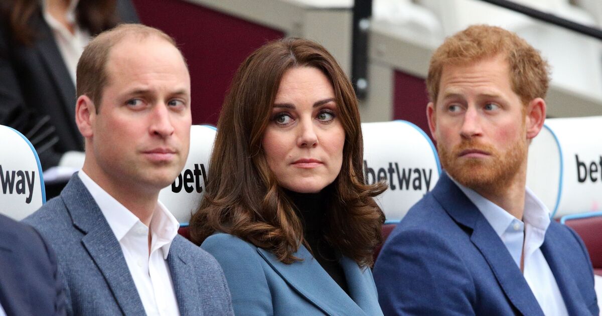 Prince William 'warns Kate to stay away from Harry' - Celebrity News - Entertainment