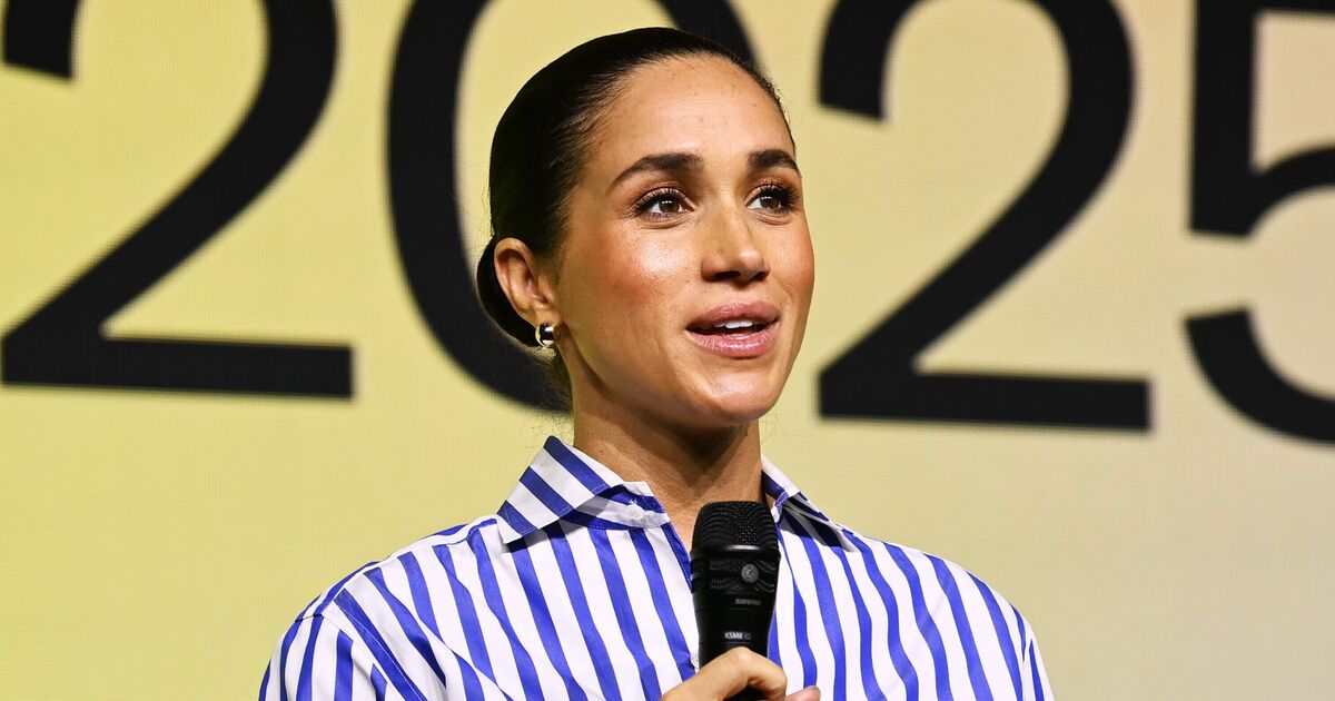 Meghan Markle's 'awkward moment' with senior royal aide laid bare - Celebrity News - Entertainment