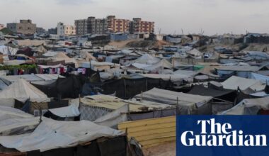 ‘I feel like we are in a trap’: Gaza residents hopeful but wary of Trump’s plan | Gaza