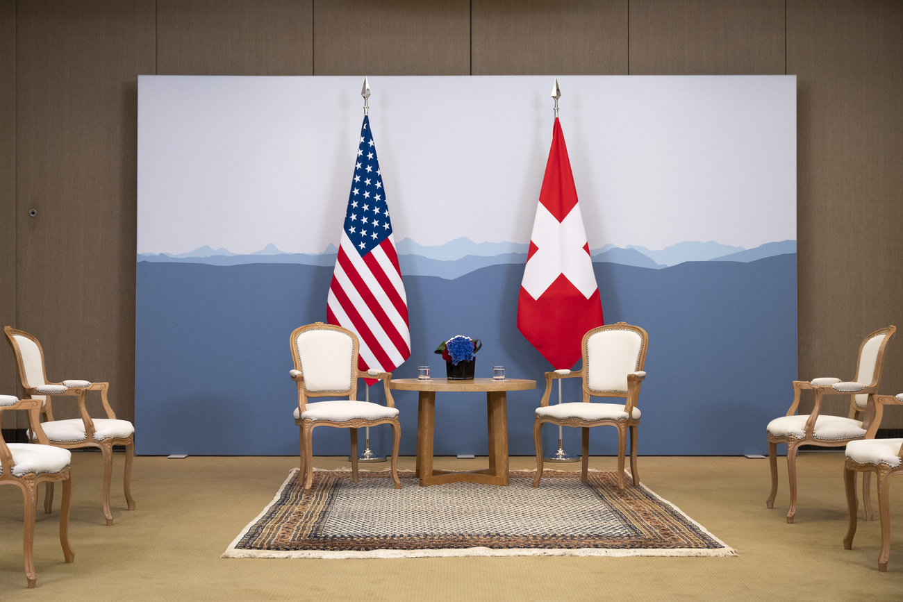 swiss and us flags