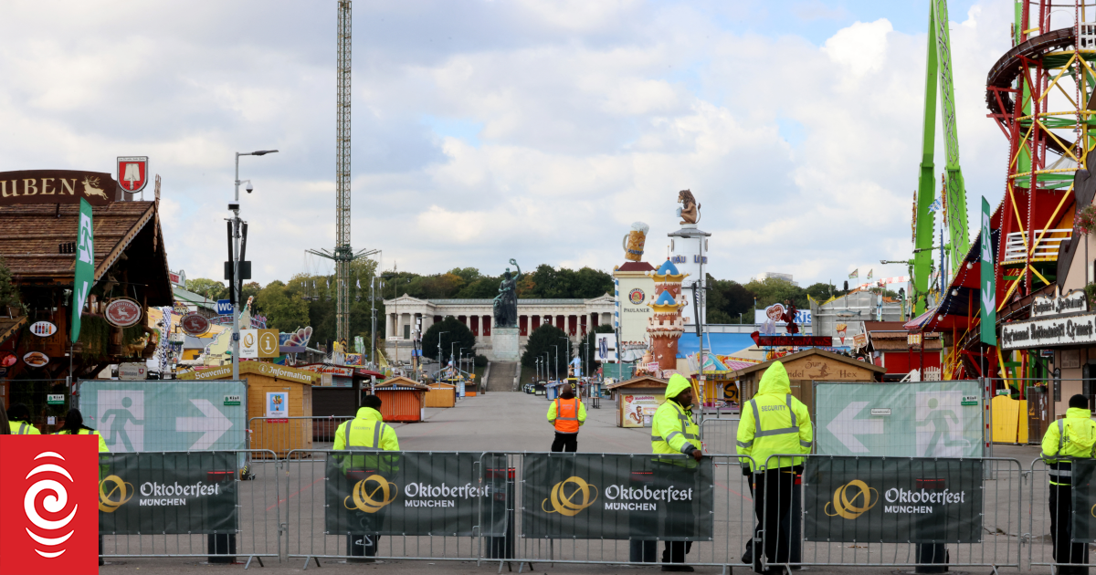 Germany's Oktoberfest to reopen after bomb scare