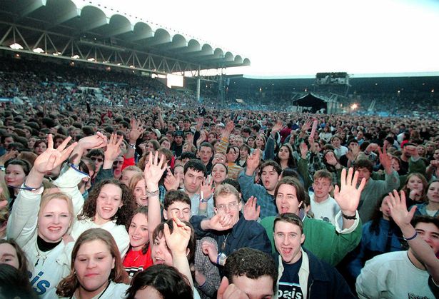 Oasis at Maine Road, April 1996