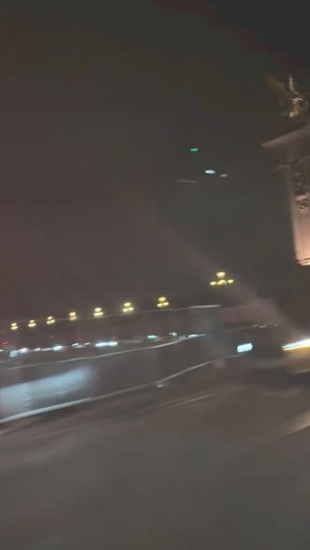 Meghan Markle Paris video Pont de l’Alma