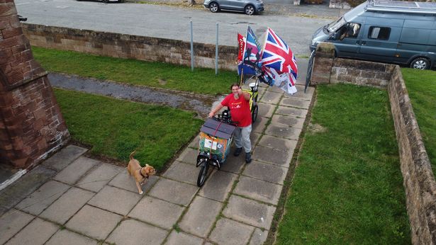 The bike and trailer Allen Stokes is travelling across the UK