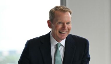 Lloyds to put chief executive and all top bosses through six-month AI course