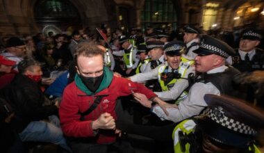 Police arrest 40 in Death to the IDF ugly pro-Palestine London | UK | News