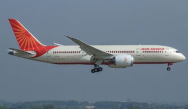 Air India plane forced into emergency landing at Birmingham Airport | UK | News