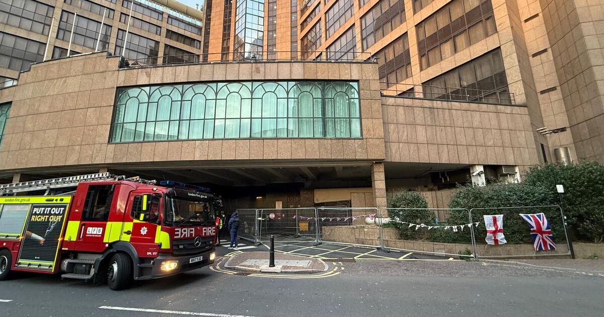 Britannia hotel LIVE: Police and firefighters swarm London migrant hotel after incident | UK | News