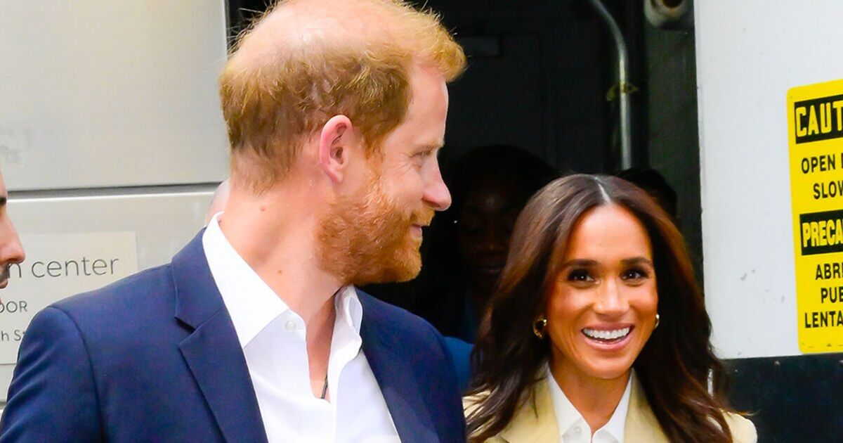 Fans issue same complaint as Sussexes to receive humanitarian award | Royal | News