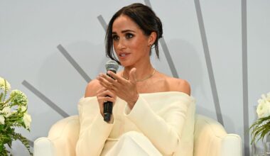 Royal Family LIVE: Meghan Markle issued 3-word career warning as she 'needs to stand out' | Royal | News