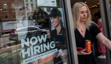 Jefferies Economist Shares 2 Labor Market Warning Signs He's Watching for