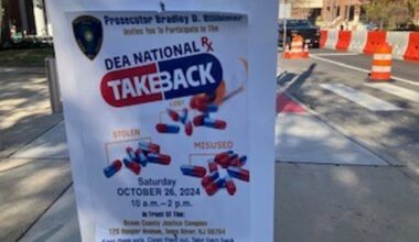 Where to take back unwanted prescription drugs on Saturday, Oct. 25