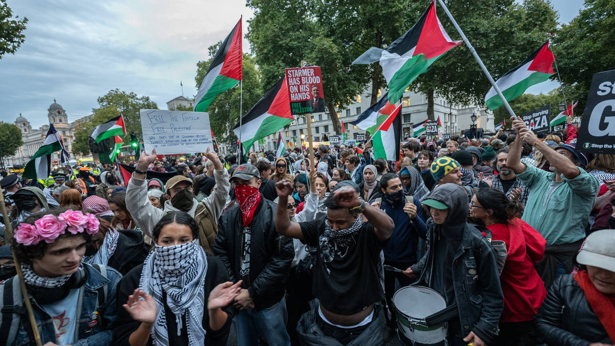 London braced for protests as pro-Palestinian rally to go ahead despite Home Secretary’s call to cancel